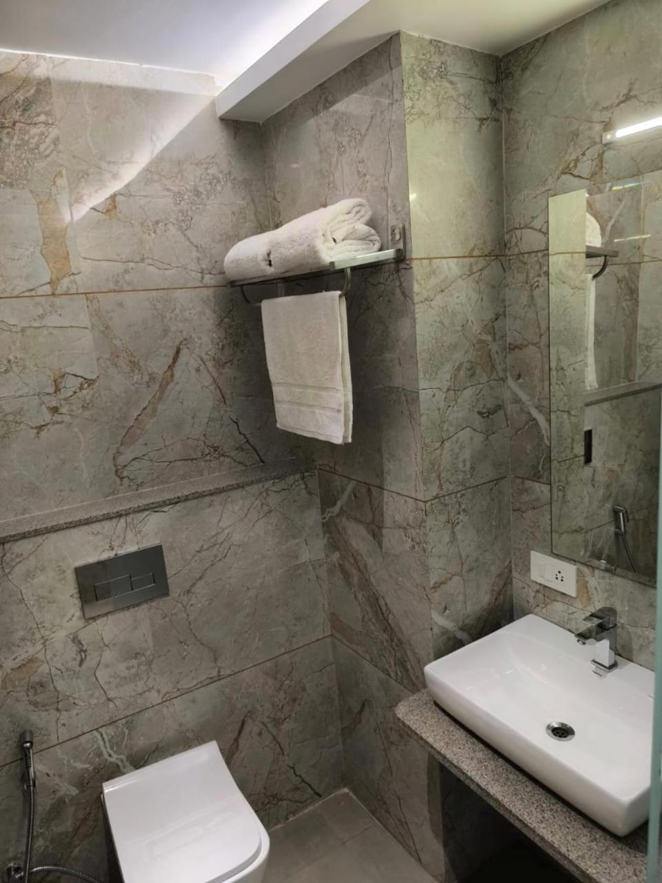 Hotel Jai Vilas Bhīlwāra Eksteriør bilde